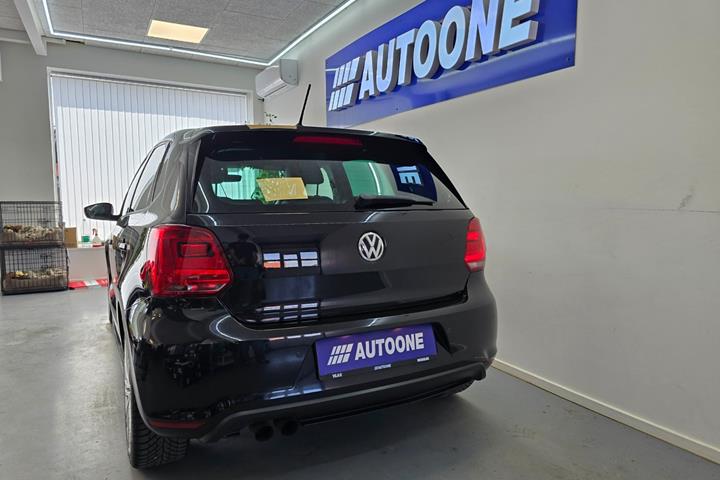 Sort VW Polo fra 2016