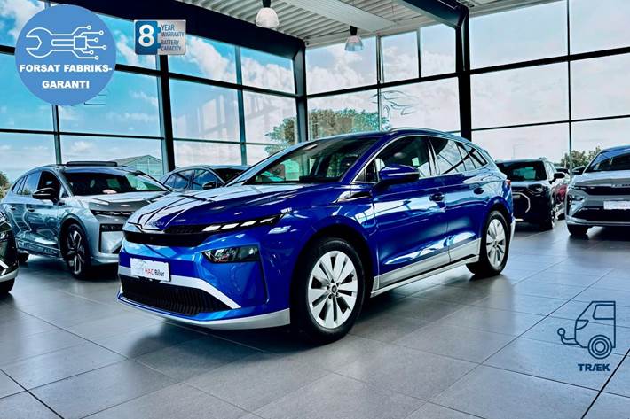 Blå Skoda Enyaq fra 2026 set udefra