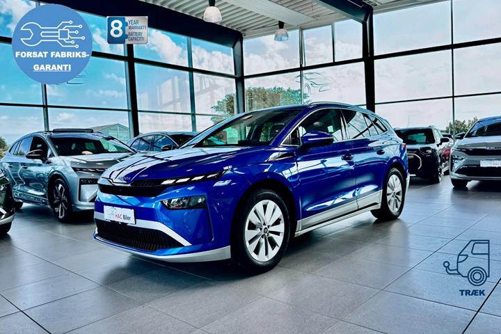 Blå Skoda Enyaq fra 2026 set udefra