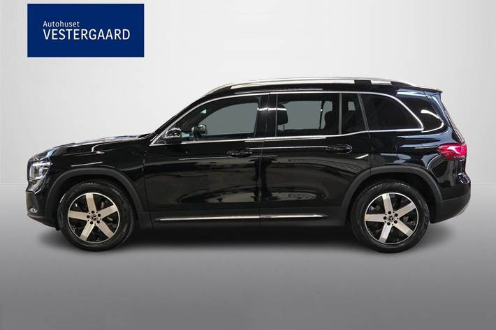 Sort Mercedes GLB200 fra 2020
