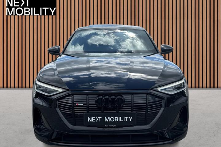 Sort Audi e-tron fra 2023
