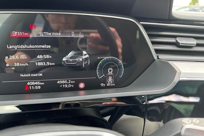 Sort Audi e-tron fra 2023