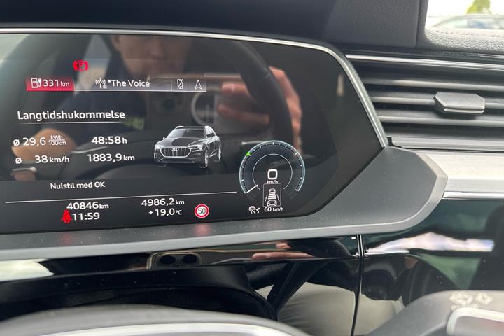 Sort Audi e-tron fra 2023