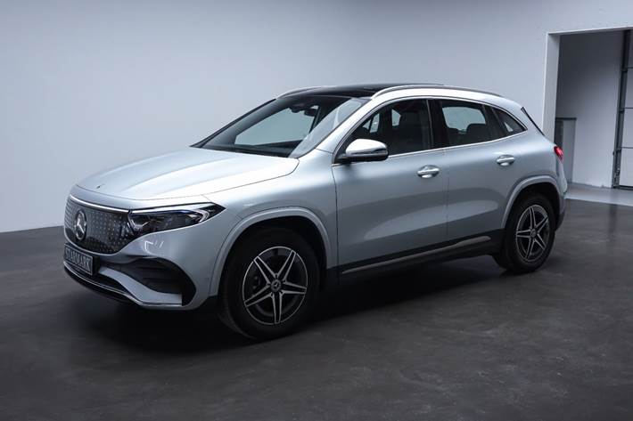 Sølv Mercedes EQA250+ fra 2025