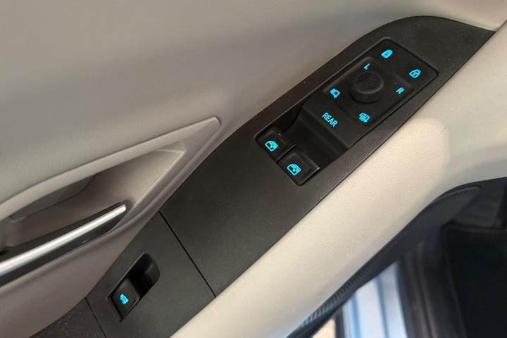 Blå Ford Explorer fra 2024