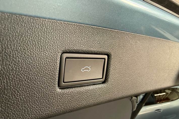 Blå Ford Explorer fra 2024