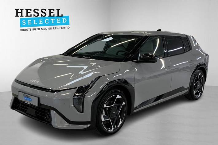 Grå Kia EV4 fra 2026 set udefra
