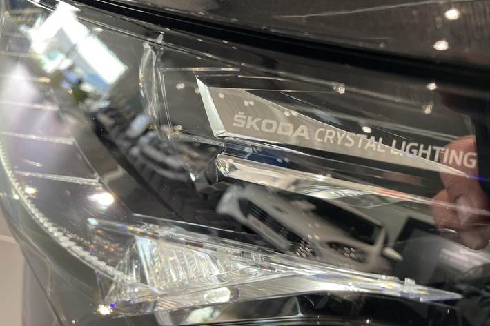 Sort Skoda Enyaq fra 2021