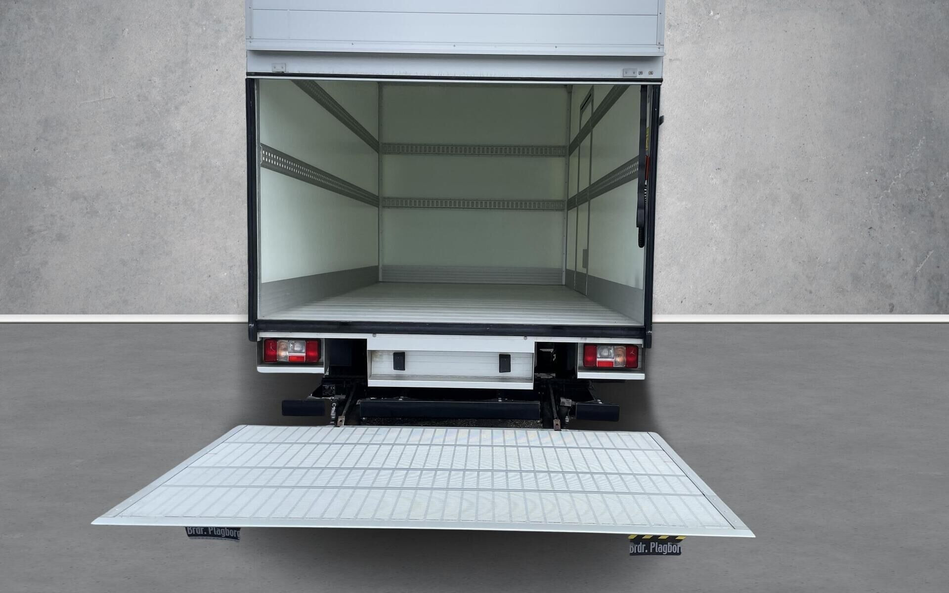 Hvid Maxus e-Deliver 9 fra 2026
