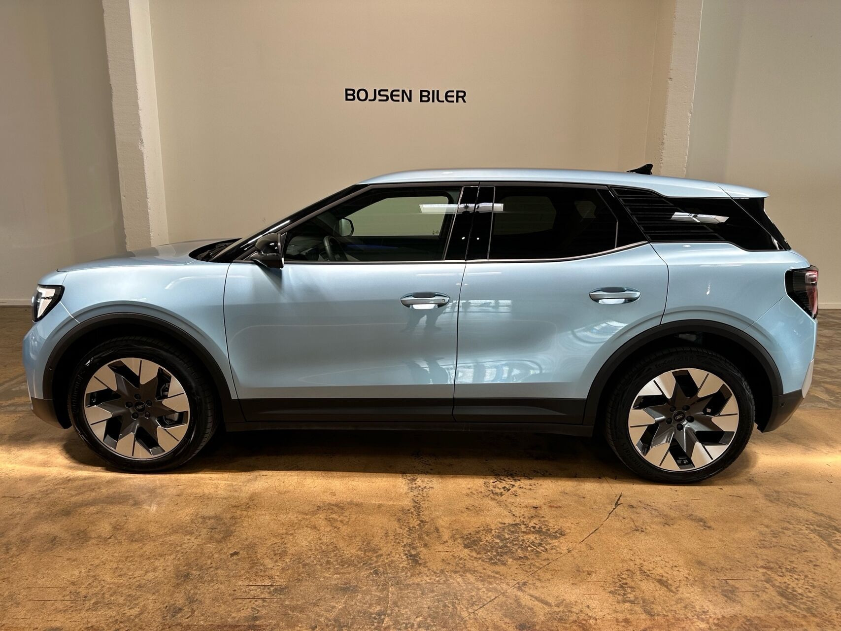 Blå Ford Explorer fra 2024