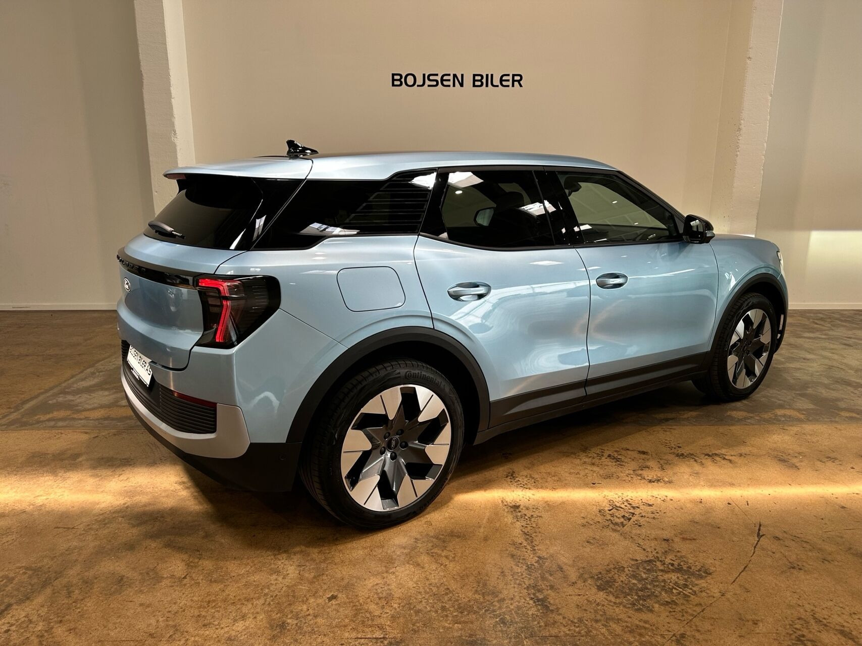 Blå Ford Explorer fra 2024