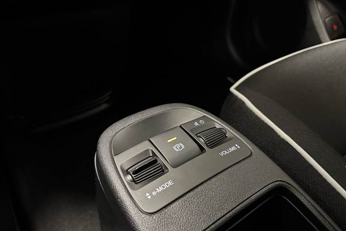 Hvid Fiat 500e fra 2023