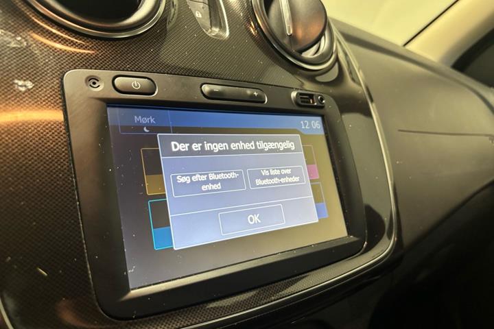 Sort Dacia Logan fra 2020