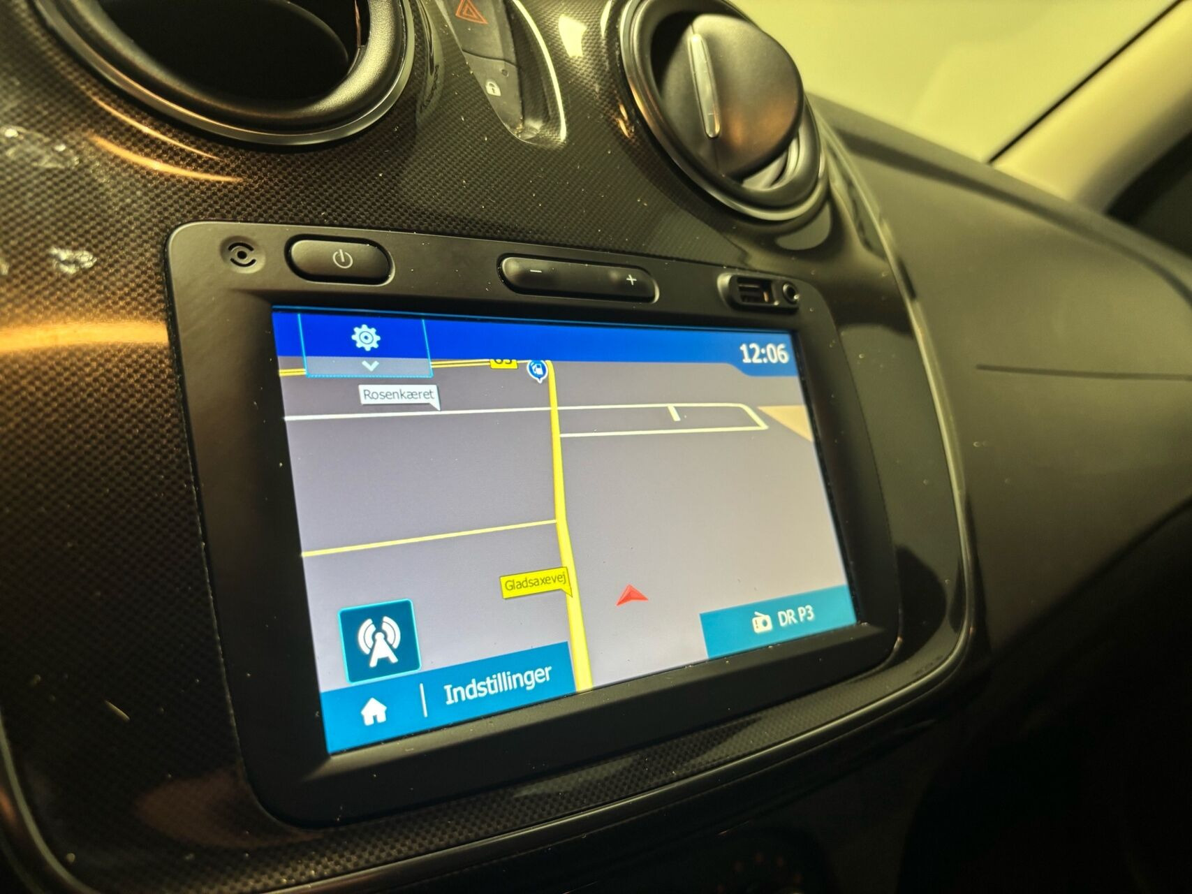 Sort Dacia Logan fra 2020