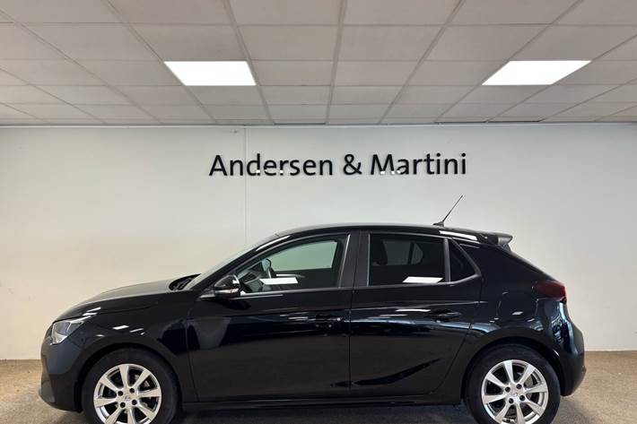 Sort Opel Corsa fra 2021