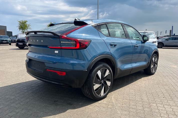 Blå Volvo C40 fra 2023