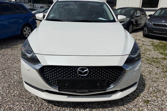 Hvid Mazda 2 fra 2020