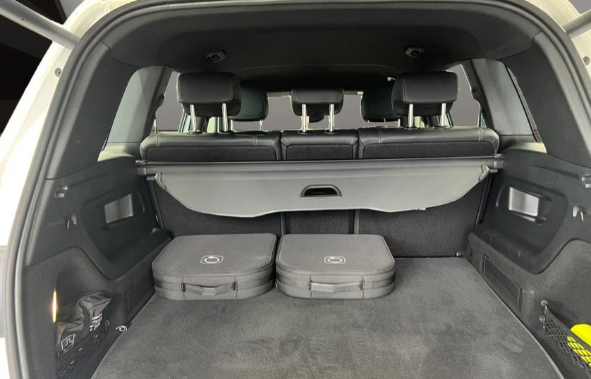 Hvid Mercedes EQB250+ fra 2025