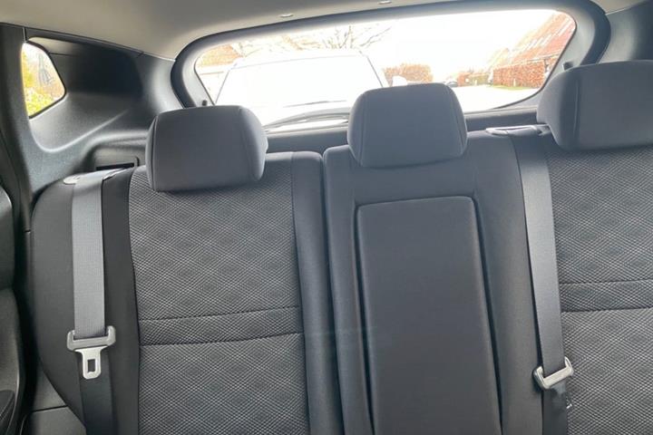 Grå Nissan Qashqai fra 2017