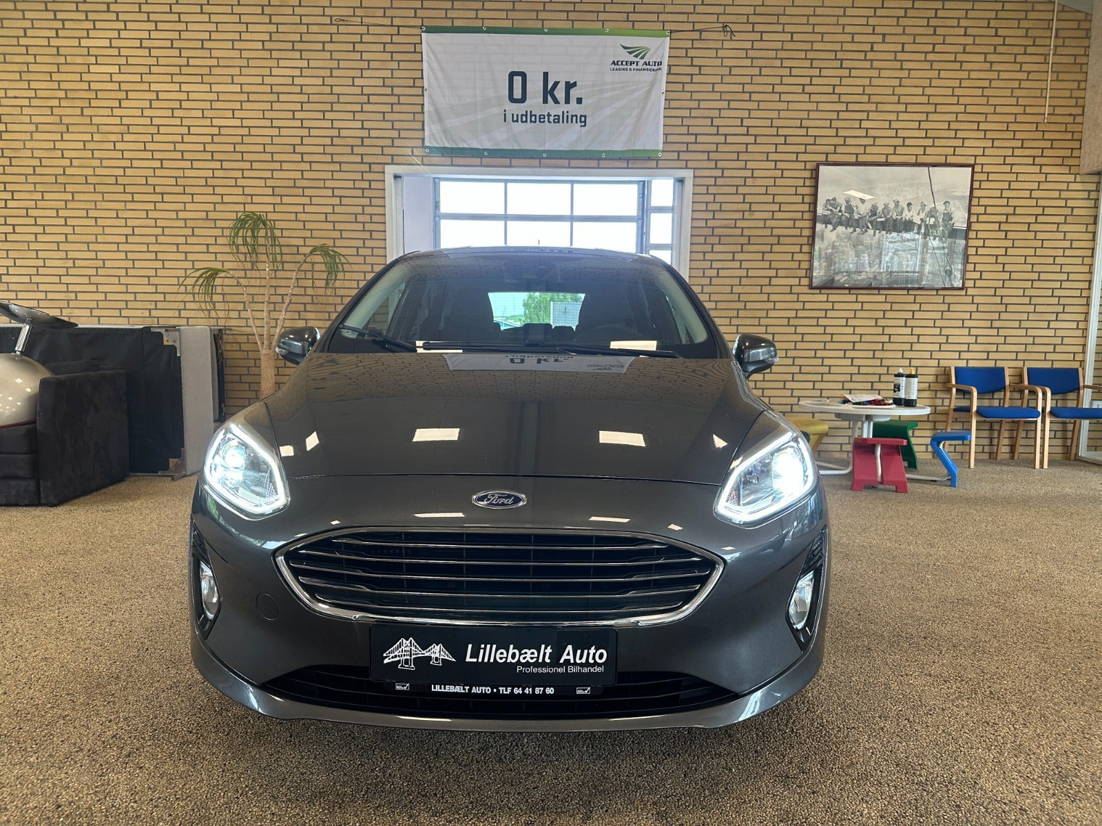 Grå Ford Fiesta fra 2020