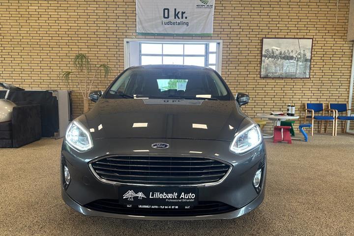 Grå Ford Fiesta fra 2020