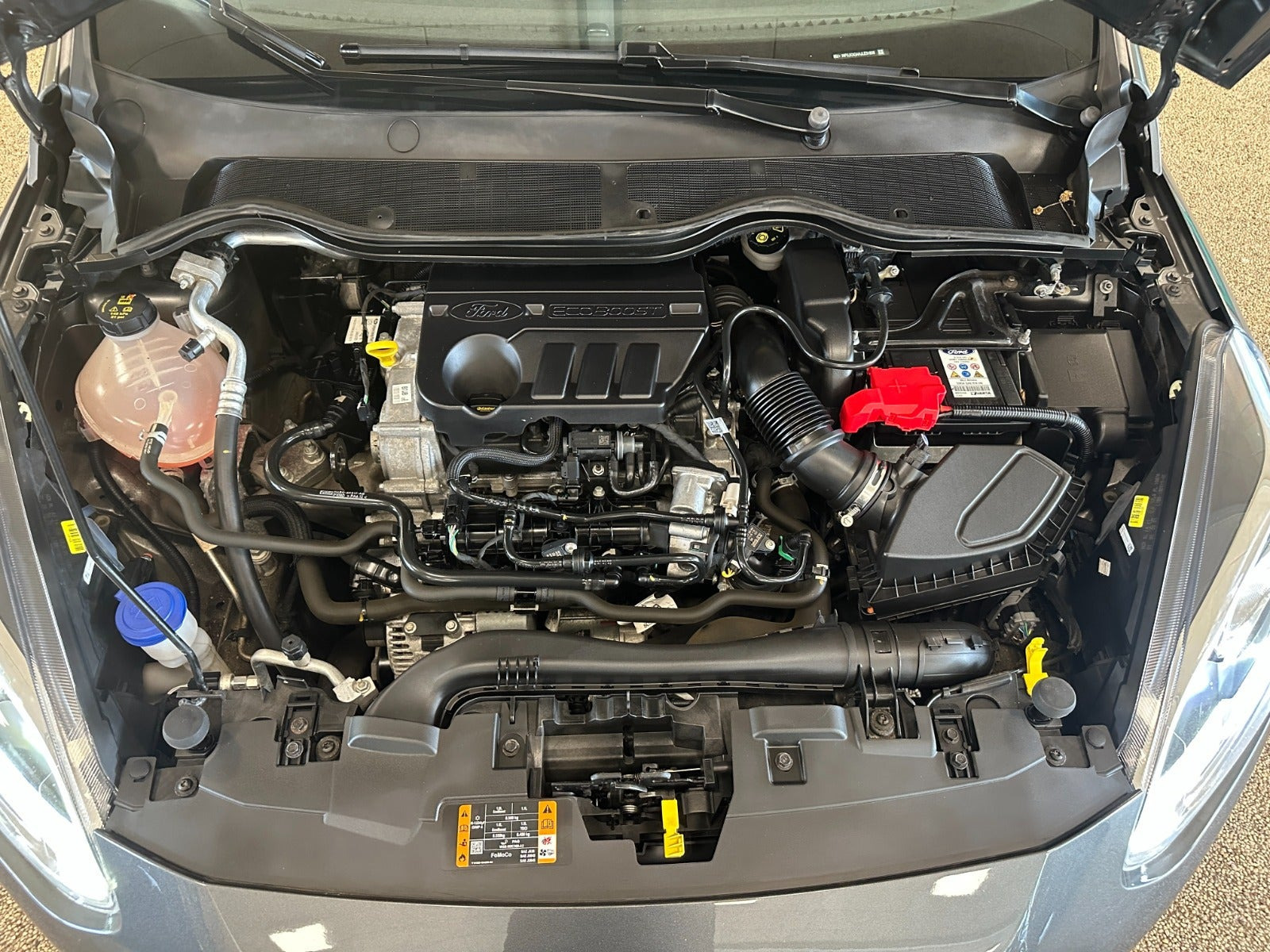 Grå Ford Fiesta fra 2020