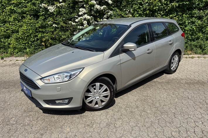 undefined Ford Focus fra 2015 set udefra