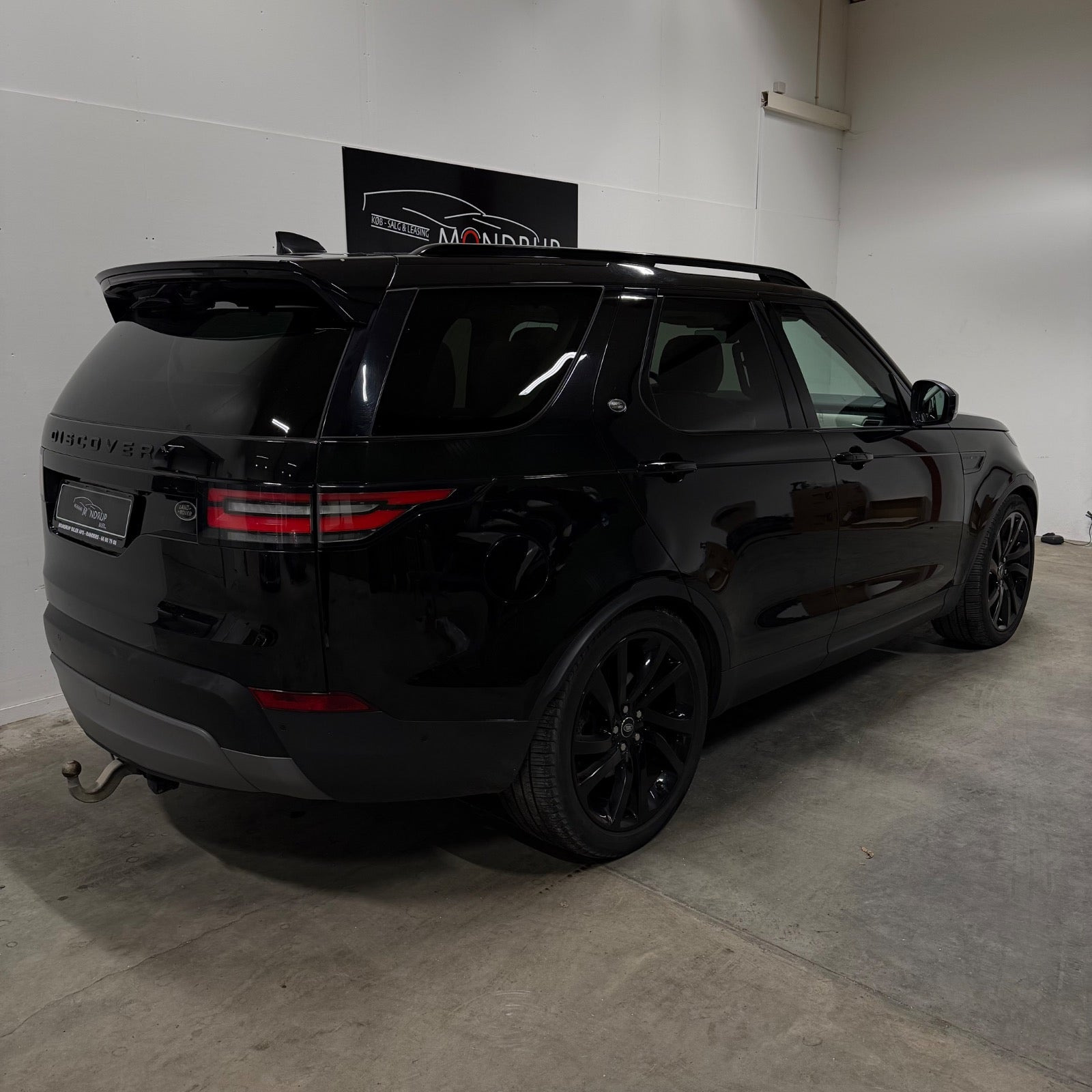 Sort Land Rover Discovery 5 fra 2017