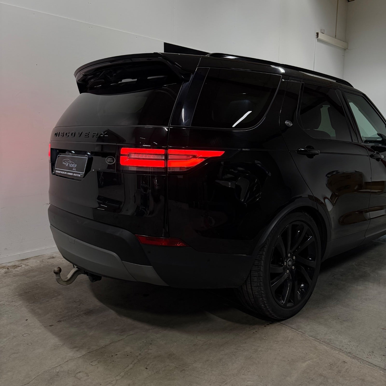 Sort Land Rover Discovery 5 fra 2017