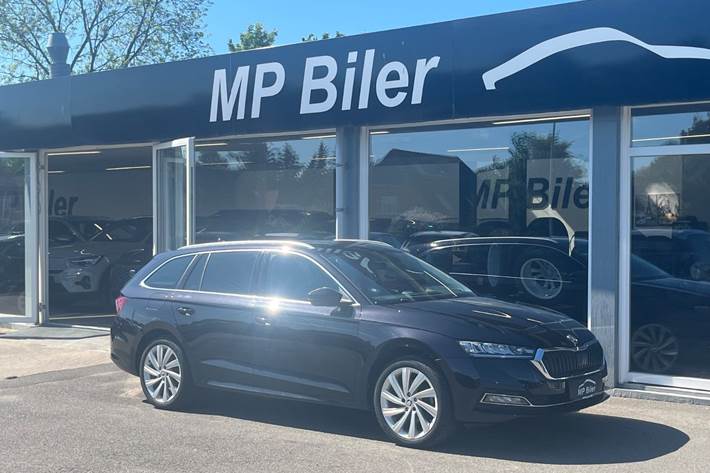 Sort Skoda Octavia fra 2021