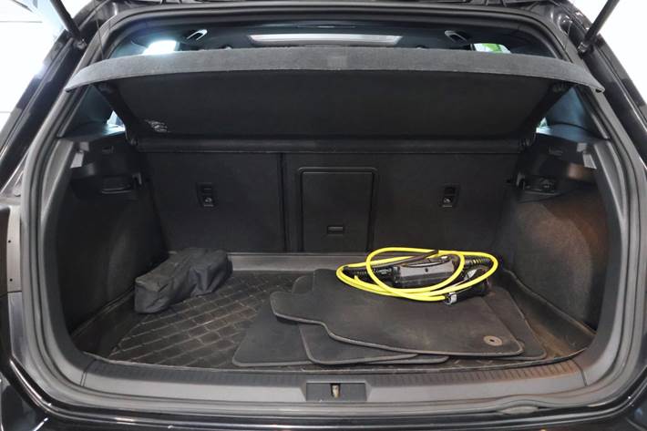 Sort VW Golf VII fra 2017