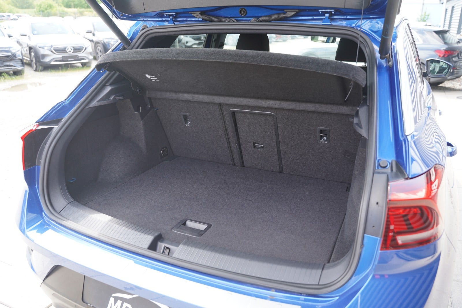 Blå VW T-Roc fra 2019