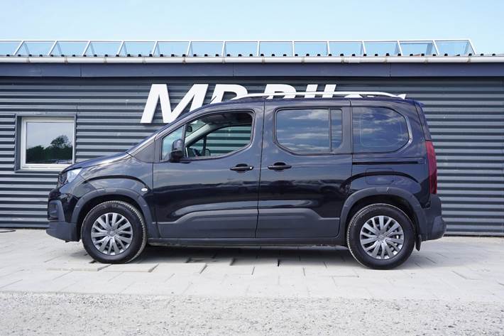 Sort Peugeot Rifter fra 2019