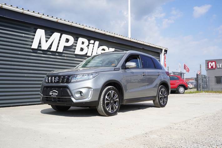 Grå Suzuki Vitara fra 2024