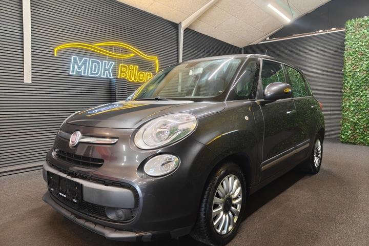 undefined Fiat 500L fra 2012 set udefra