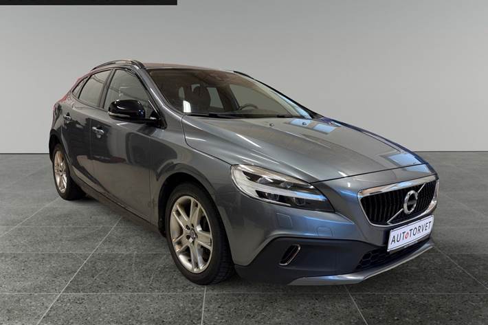 Blå Volvo V40 CC fra 2019