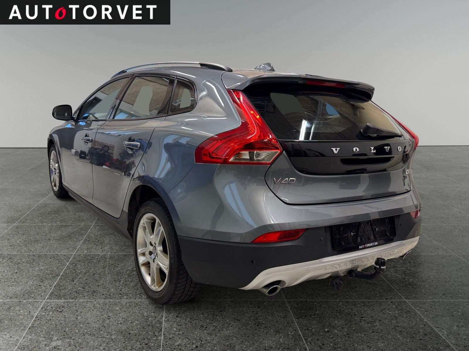 Grå Volvo V40 CC fra 2019