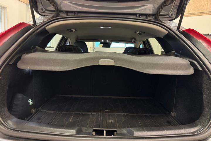 Grå Volvo V40 CC fra 2019