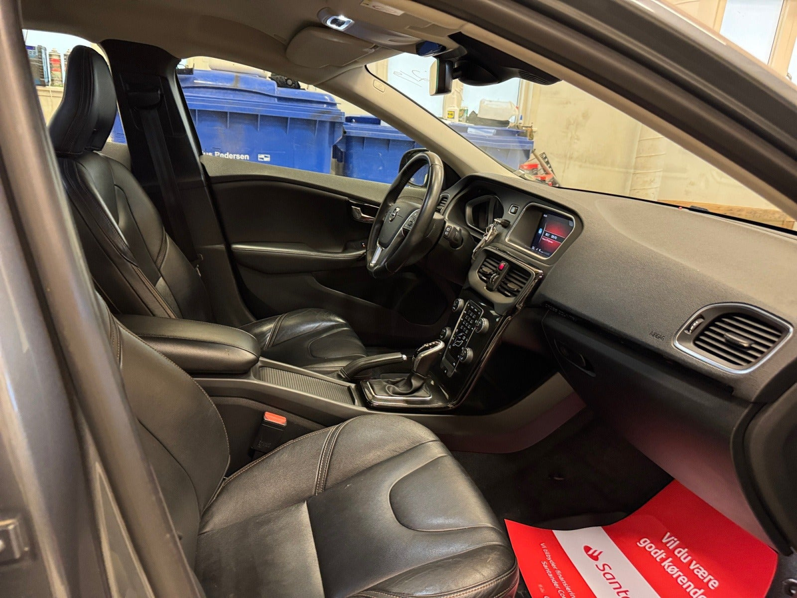 Grå Volvo V40 CC fra 2019