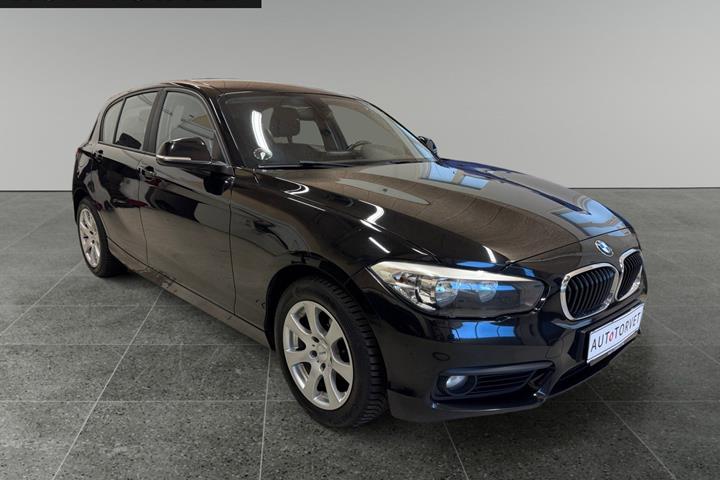 Sort BMW 118d fra 2017