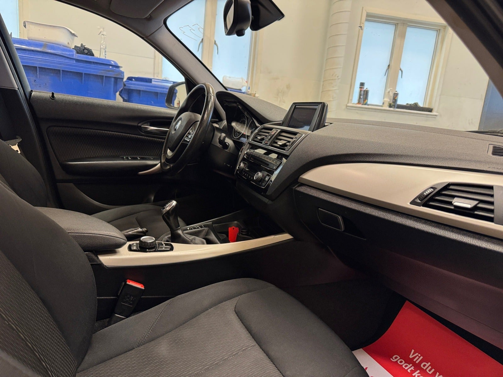 Sort BMW 118d fra 2017