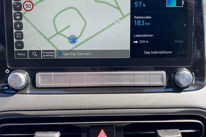 Blå Hyundai Kona fra 2022