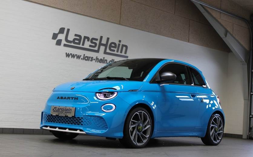 Abarth 500e Scorpionissima