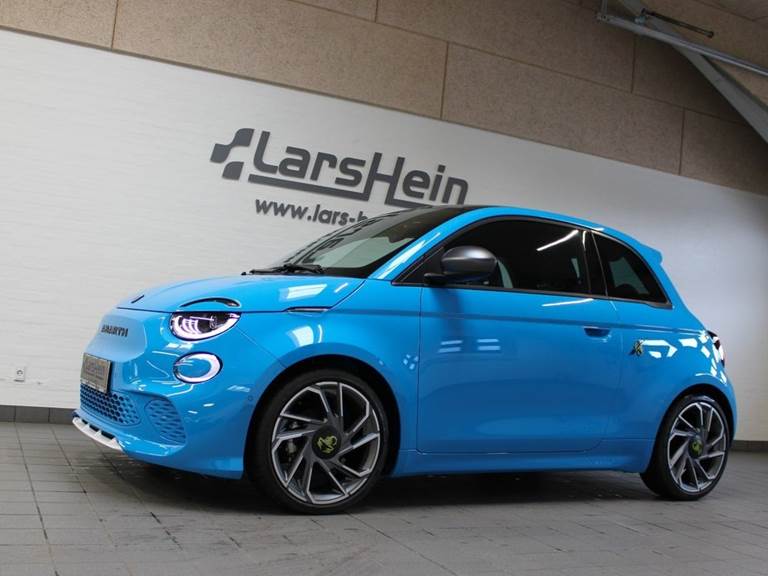 Abarth 500e Scorpionissima