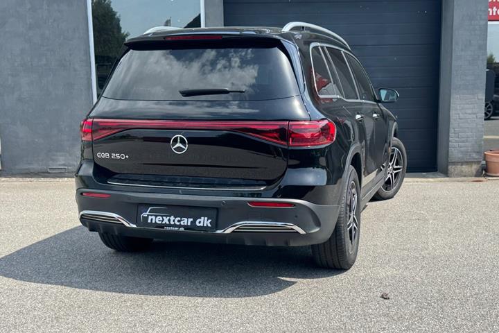 undefined Mercedes EQB250+ fra 2024