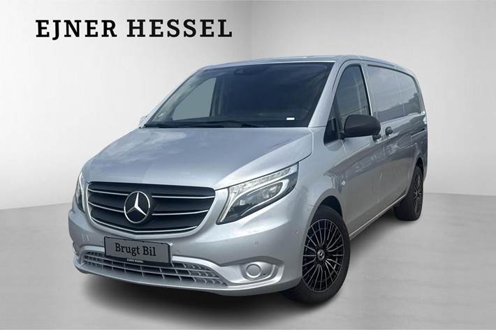 Sølv Mercedes Vito 119 fra 2022