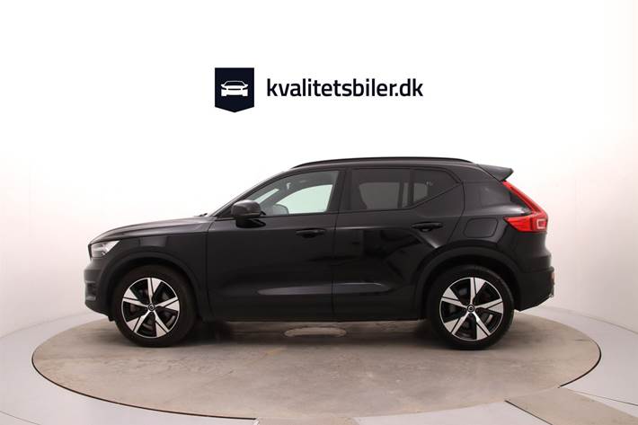 Sort Volvo XC40 fra 2022