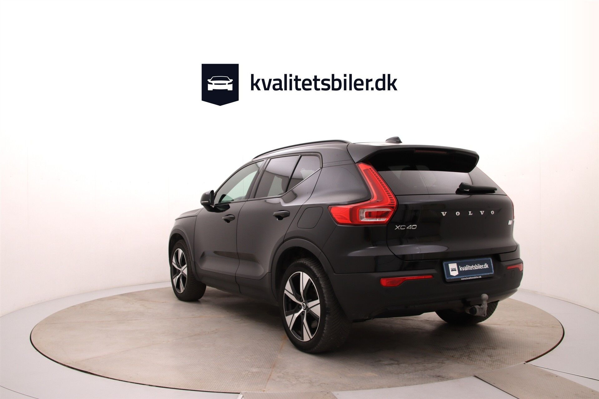 Sort Volvo XC40 fra 2022