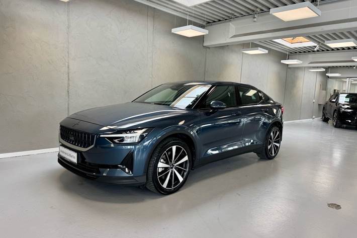 Blå Polestar 2 fra 2023