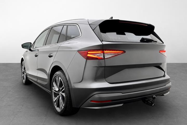 Grå Skoda Enyaq fra 2025